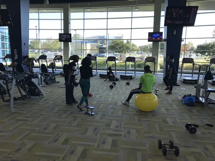 Planet Fitness Picture 3