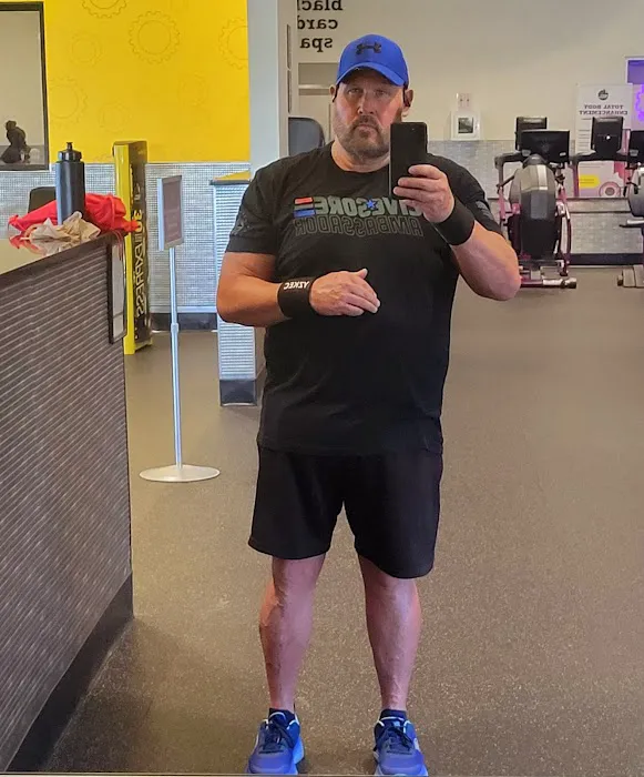 Planet Fitness Picture 4