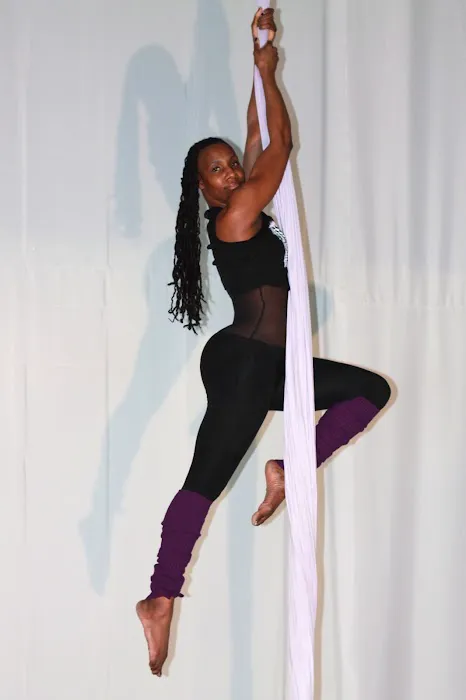 Strong and Fly Picture 9