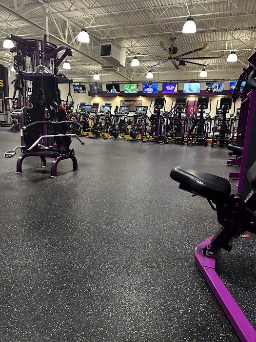 Planet Fitness Picture 7
