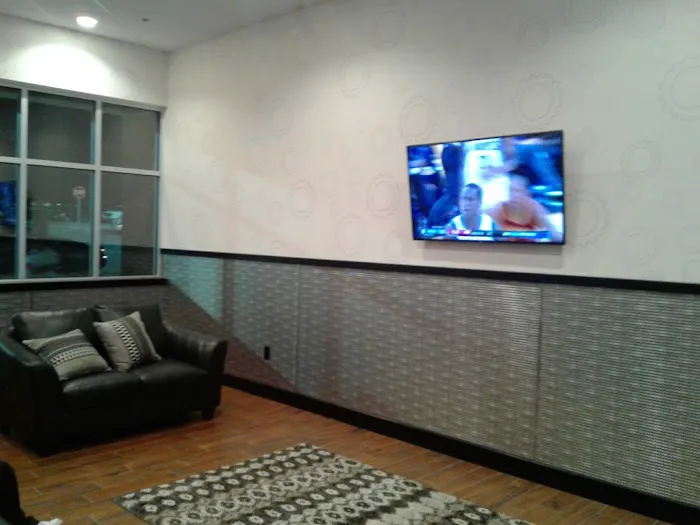 Planet Fitness Picture 5