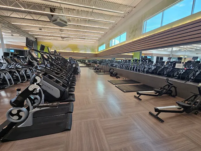 LA Fitness Picture 8