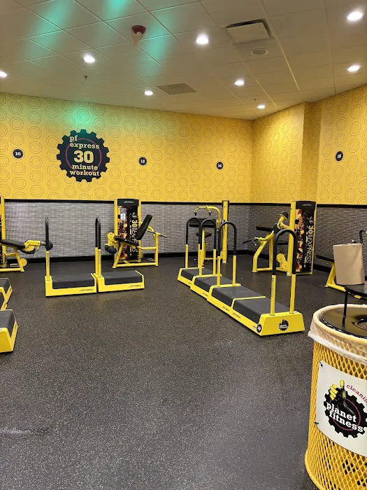 Planet Fitness Picture 6