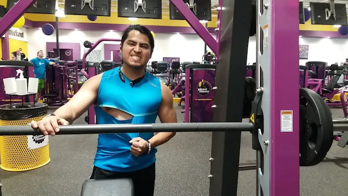 Planet Fitness Picture 8