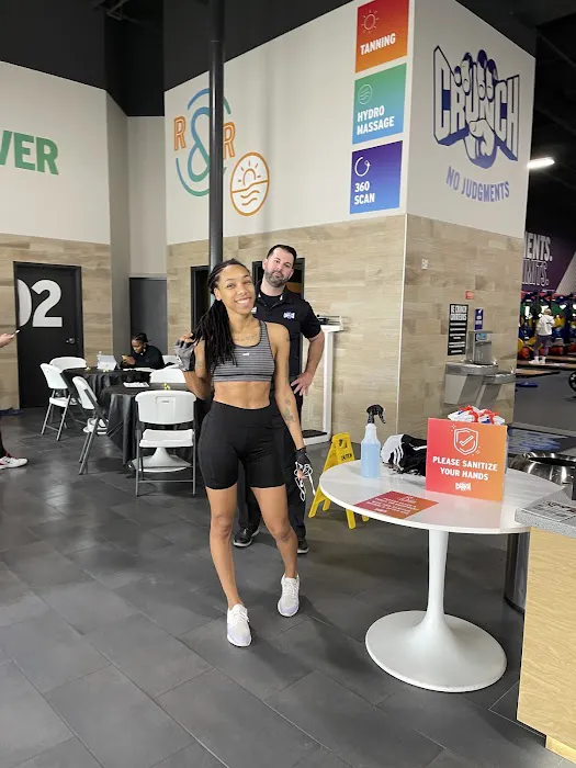 Crunch Fitness - Roswell Picture 8