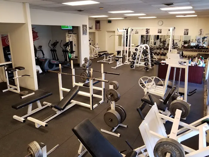 CARDIN'S Classic GYM and personal training Picture 3