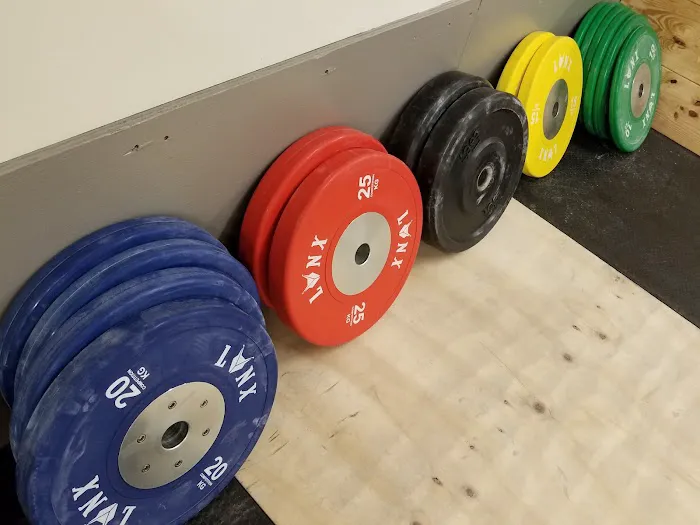 CARDIN'S Classic GYM and personal training Picture 5