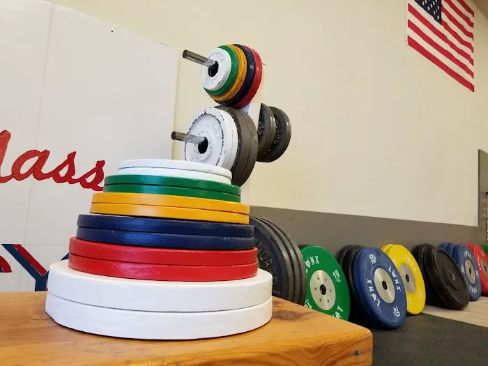 CARDIN'S Classic GYM and personal training Picture 2