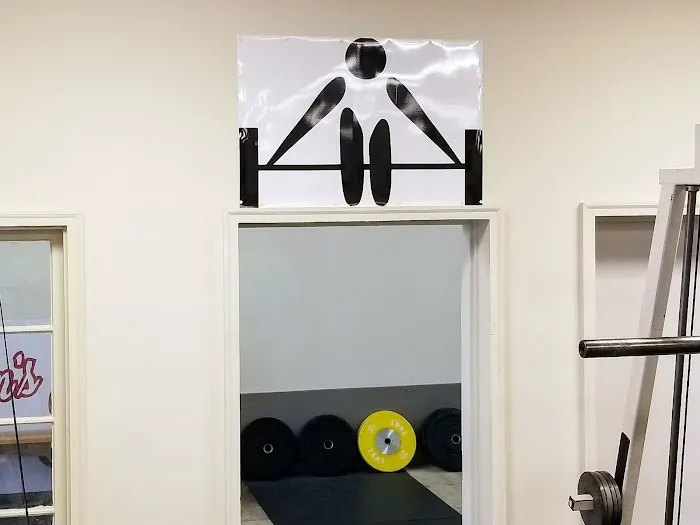 CARDIN'S Classic GYM and personal training Picture 9