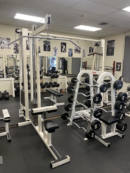 CARDIN'S Classic GYM and personal training Picture 7