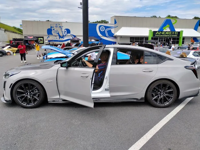 Planet Fitness Picture 1