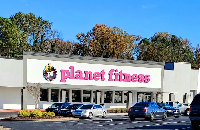 Planet Fitness Picture 6