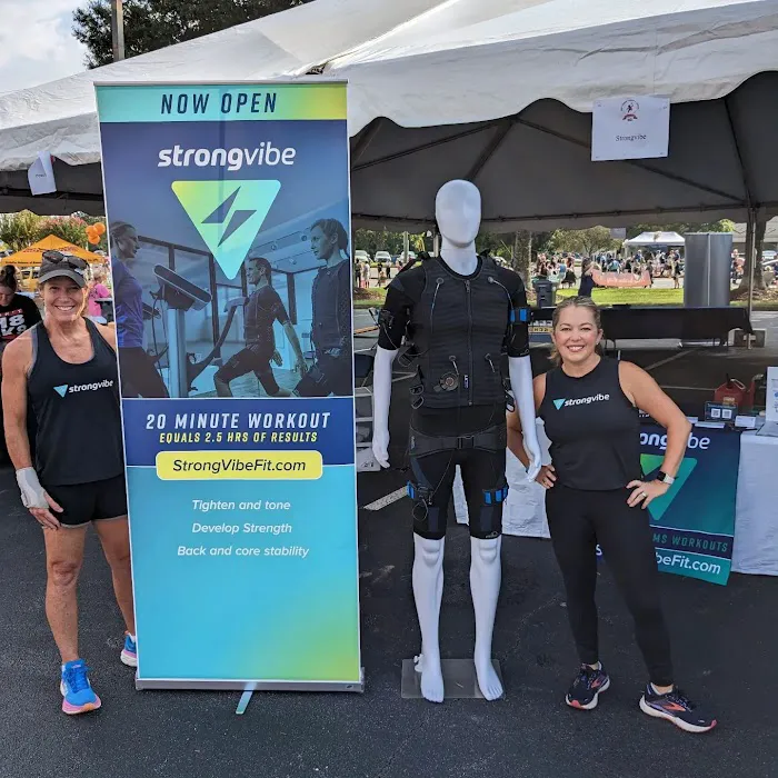 Strongvibe 20-Minute Body Muscle Stimulation Workout and Infared Sauna Picture 4