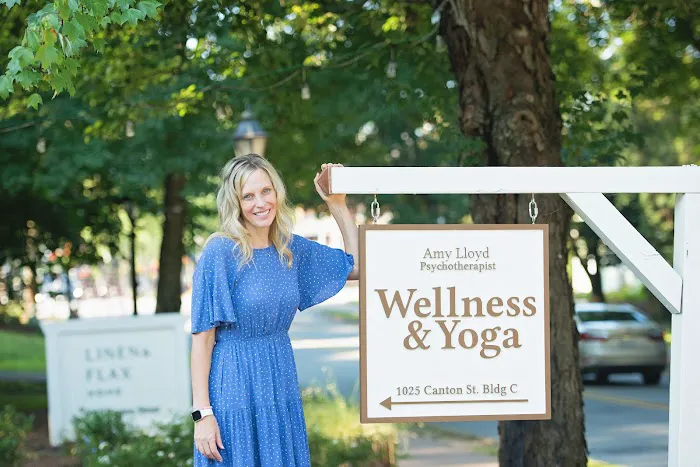 Amy Lloyd Wellness & Yoga Picture 3