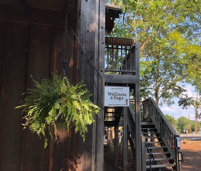 Amy Lloyd Wellness & Yoga Picture 6