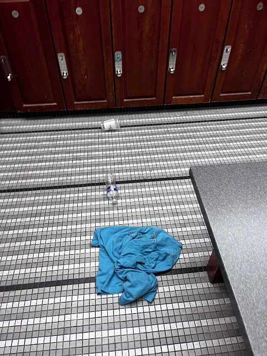 LA Fitness Picture 10