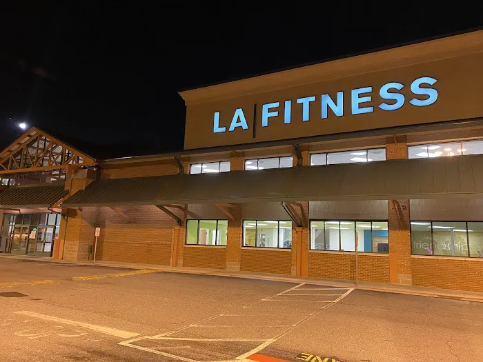 LA Fitness Picture 8