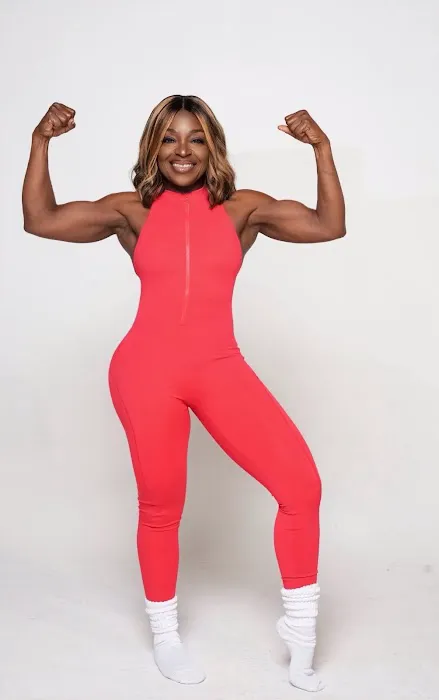 Lovely Bodies Picture 3