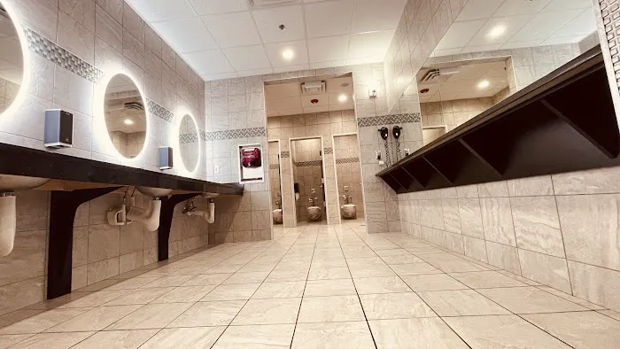 Planet Fitness Picture 6