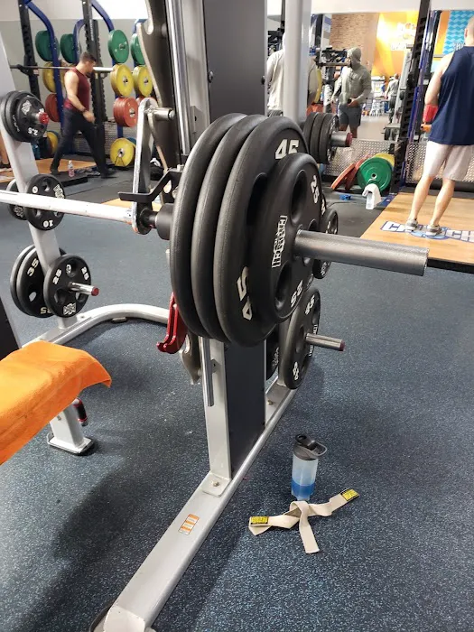 Crunch Fitness - Snellville Picture 7