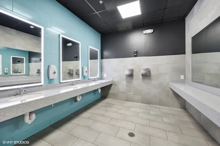 Crunch Fitness - Marietta Picture 3