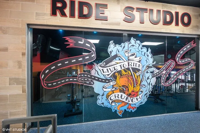 Crunch Fitness - Marietta Picture 2