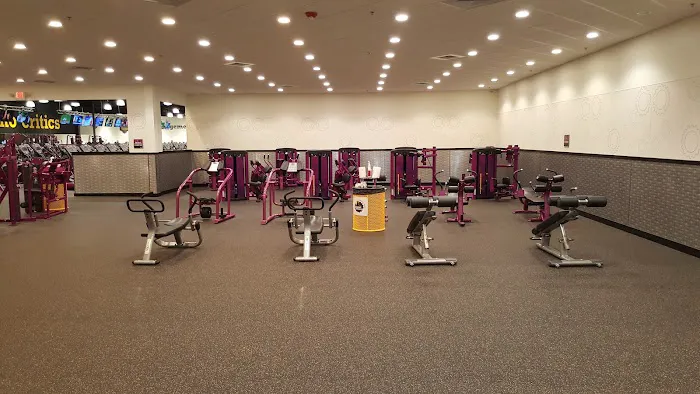 Planet Fitness Picture 5