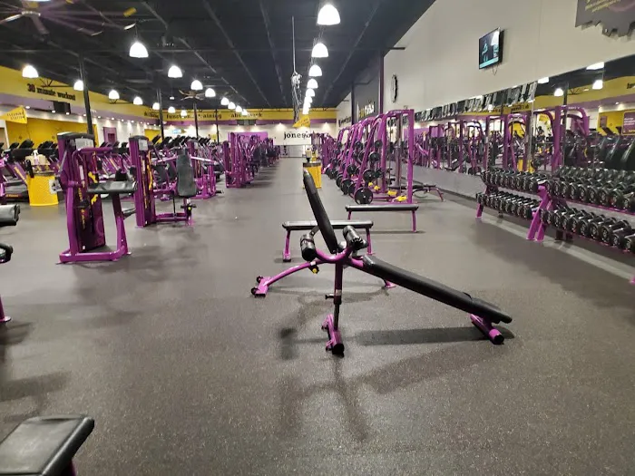 Planet Fitness Picture 9