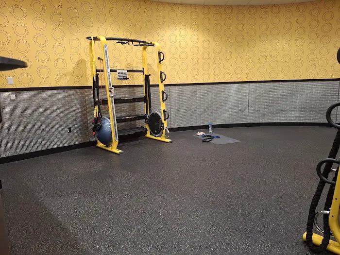 Planet Fitness Picture 2