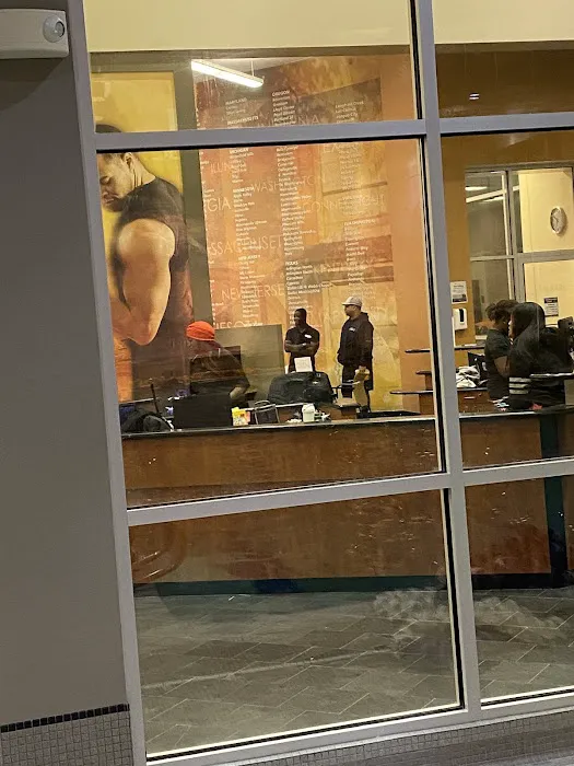 LA Fitness Picture 10