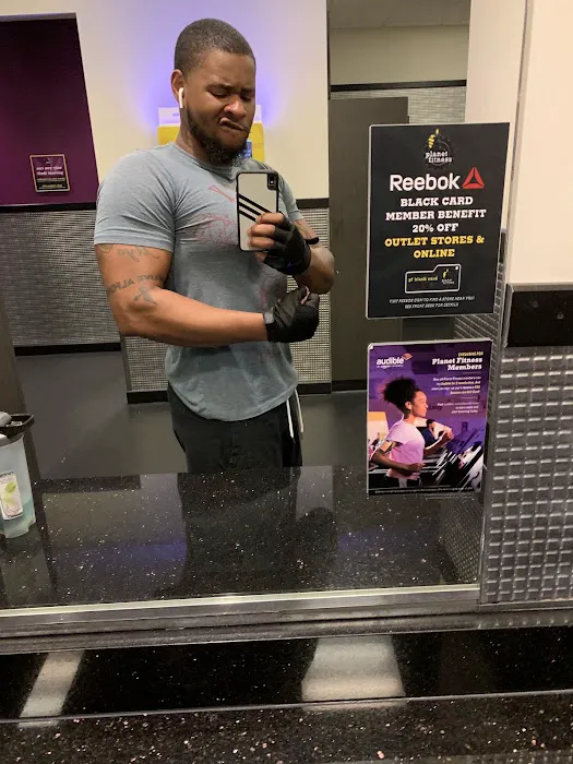 Planet Fitness Picture 3