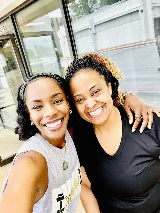 Fit Freakz Fitness Studio Picture 1