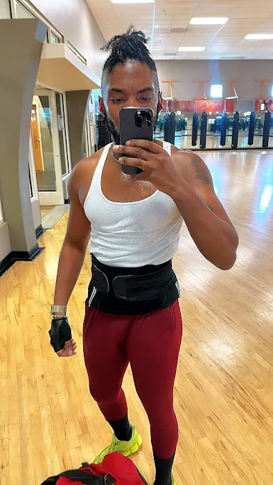 LA Fitness Picture 2