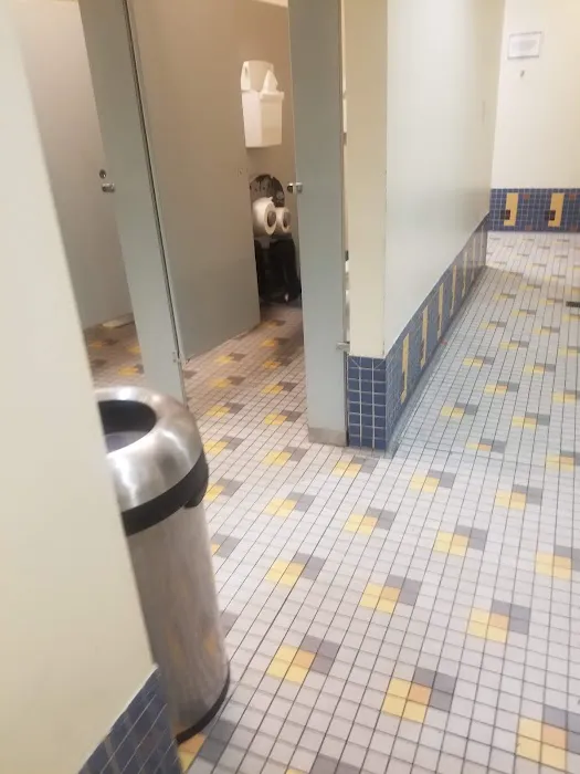 LA Fitness Picture 1