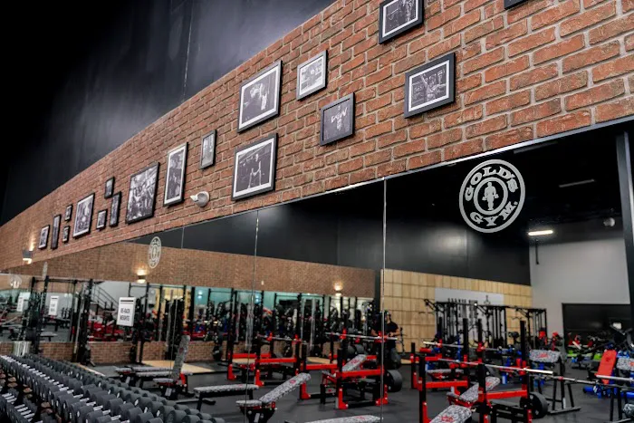 Gold's Gym Picture 10
