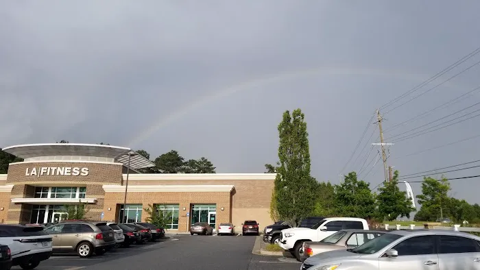 LA Fitness Picture 9