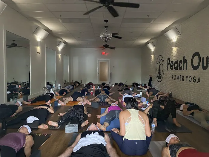 Peach Out Power Yoga Picture 8