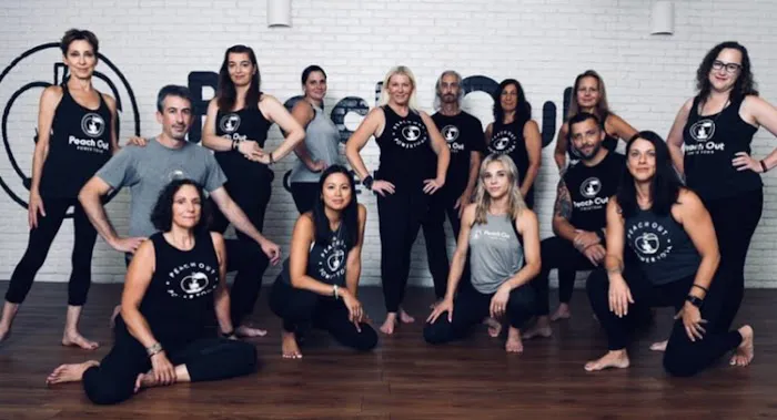 Peach Out Power Yoga Picture 3