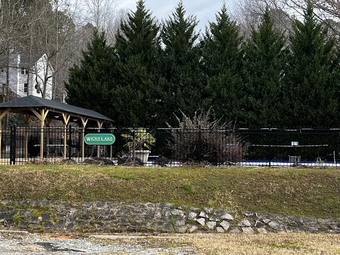 Wicks Lake Courts Picture 6