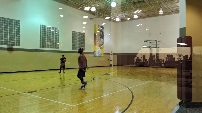 LA Fitness Picture 6