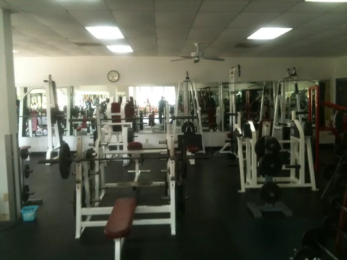 Bruce's New World Fitness Picture 8