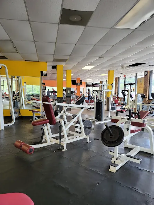 Bruce's New World Fitness Picture 3