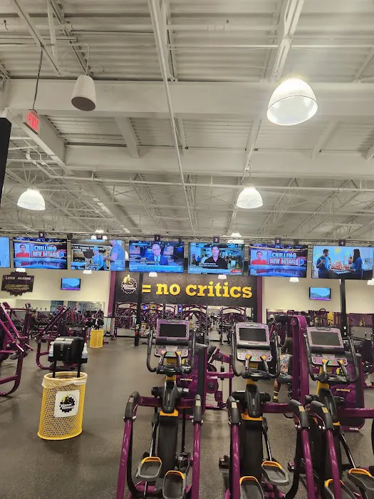 Planet Fitness Picture 7