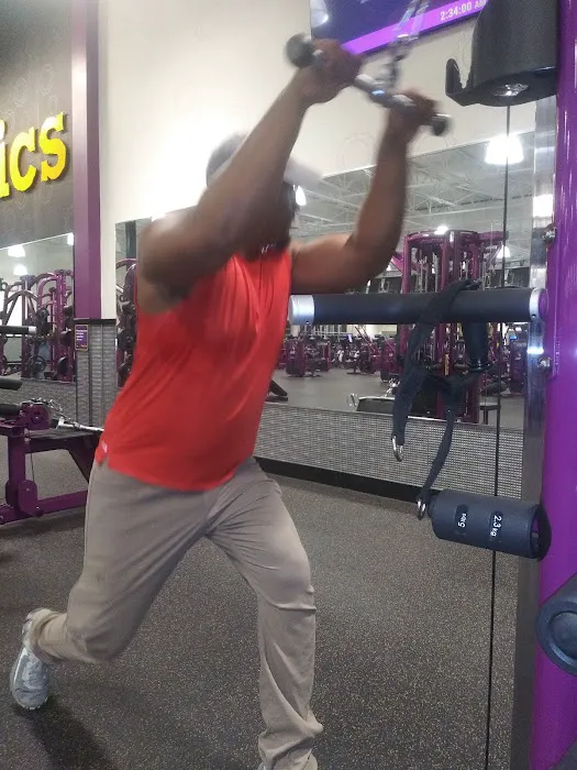 Planet Fitness Picture 10