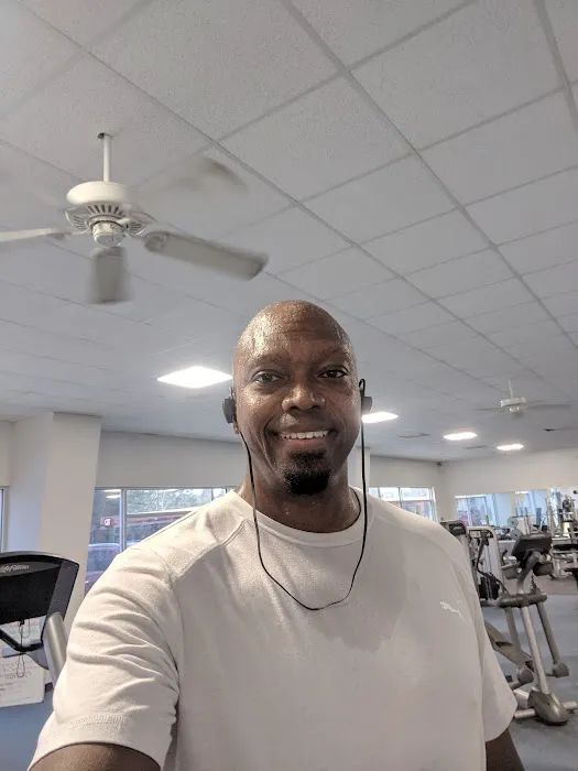 World Class 24 Hour Gym & Tanning Picture 6