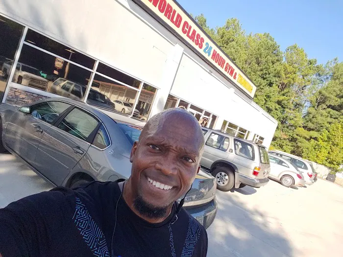 World Class 24 Hour Gym & Tanning Picture 5