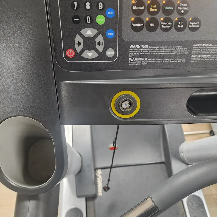 LA Fitness Picture 5