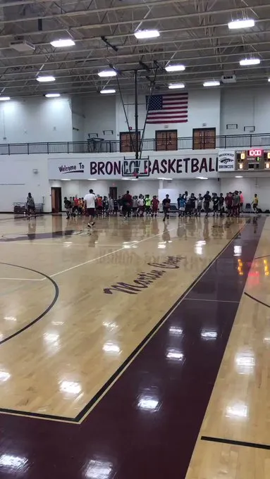 Brookwood HS Gymnasium Picture 2