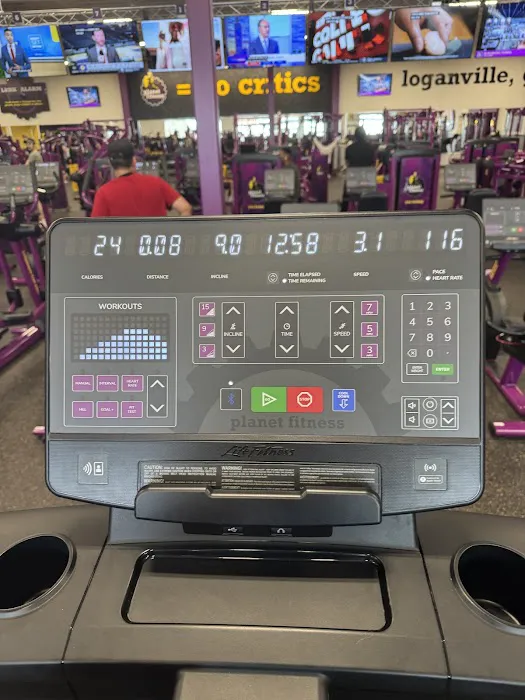 Planet Fitness Picture 6