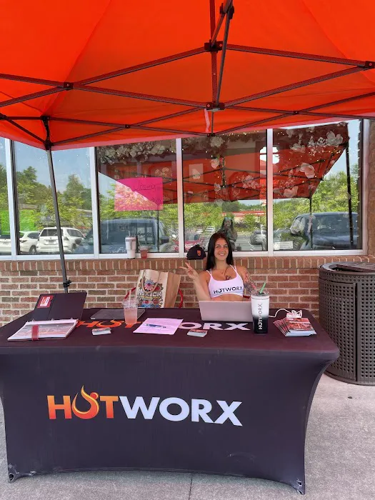 HOTWORX - Marietta, GA - Marietta Square Picture 2